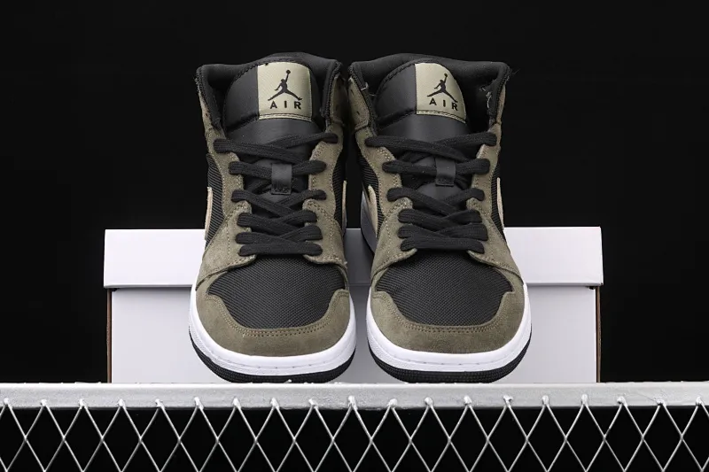All categories Air Jordan Jordan series basketball shoes Air Jordan 1 Mid Air Jordan 1 Mid AJ1 Joe 1 mid-top series military green color BQ6472-030